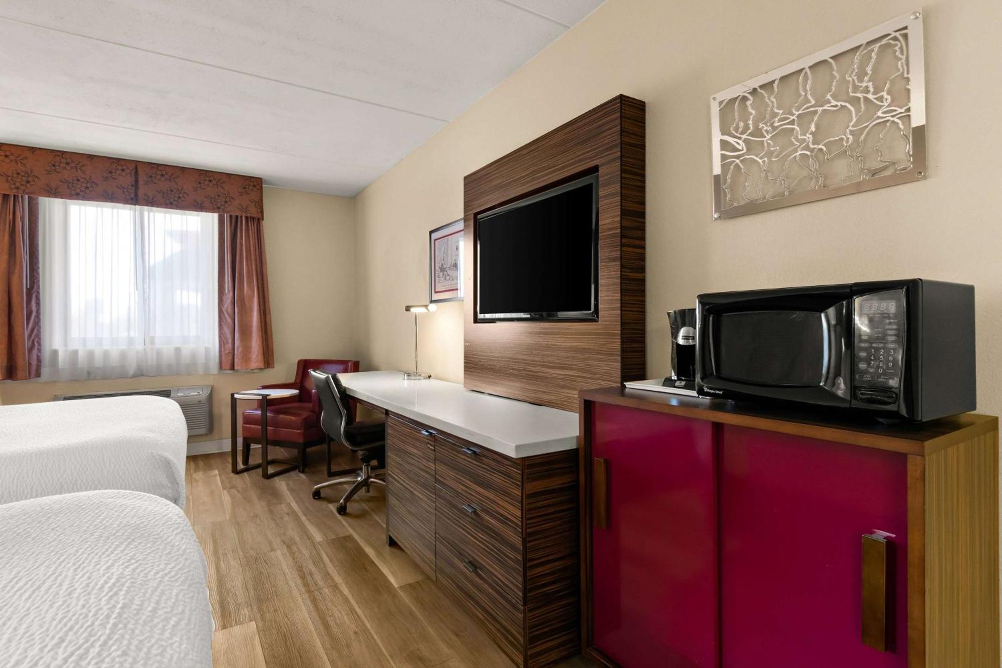 Ramada By Wyndham Harrisburg/Hershey Area Exterior foto